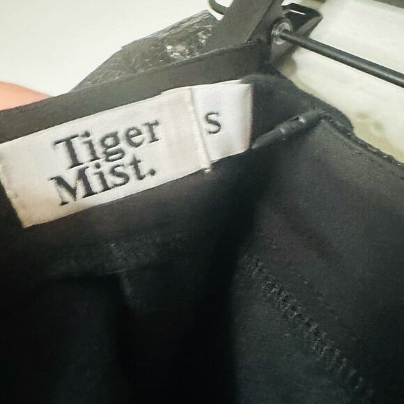 TIGER MIST Black Snakeskin Faux Mini Silver Circle Side Detail Skirt Size Small - Picture 6 of 6